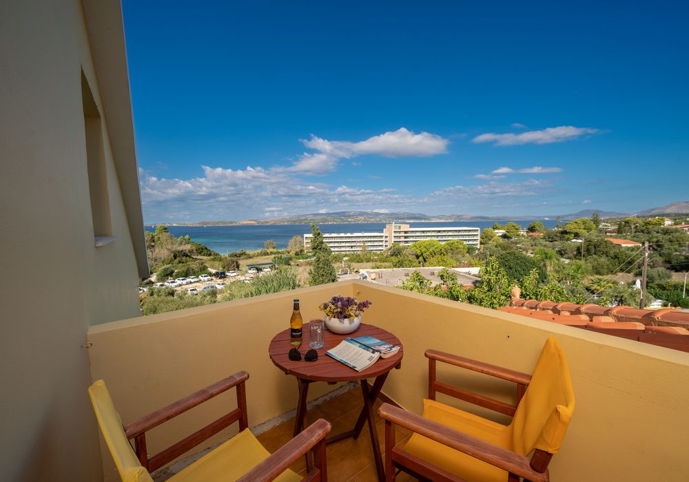 Studio Matrimoniale con Vista Mare Laterale